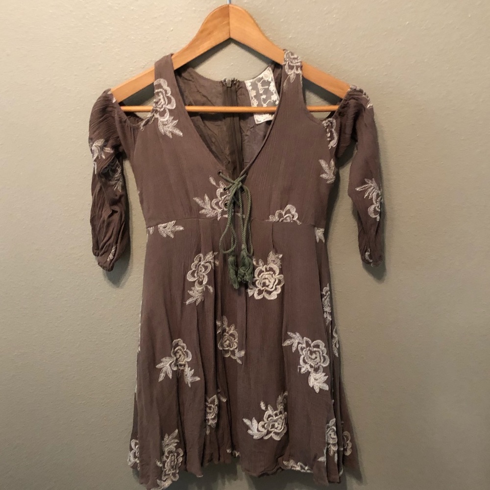 Daisy Shoppe Cold Shoulder Size XS Dress